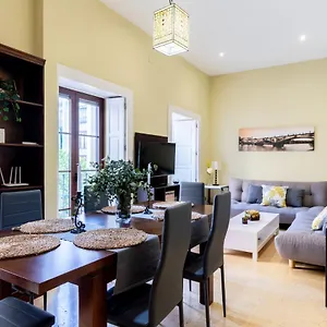 https://exclusiva-casa-en-centro.es-andalucia.com